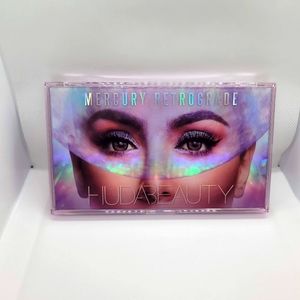 Eyeshadow Palette Huda Beauty makeup